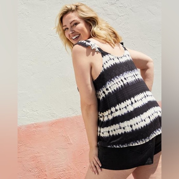 NWT Torrid 4 Super Soft Ruffle Tank - Picture 2 of 9